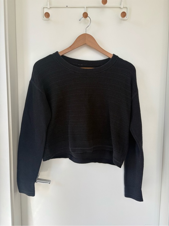 lululemon athletica Sweaters - Lululemon Cropped Black Knit Sweater Size 4